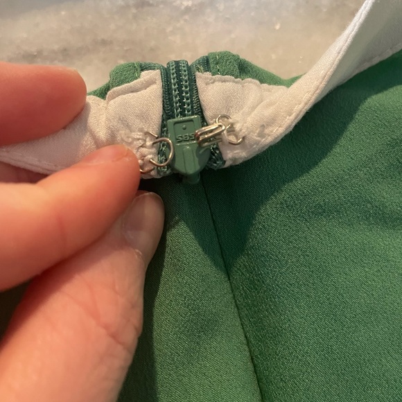 ModCloth peekaboo bow blouse light green and white - Picture 6 of 6